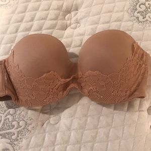 Victoria’s Secret Strapless bra